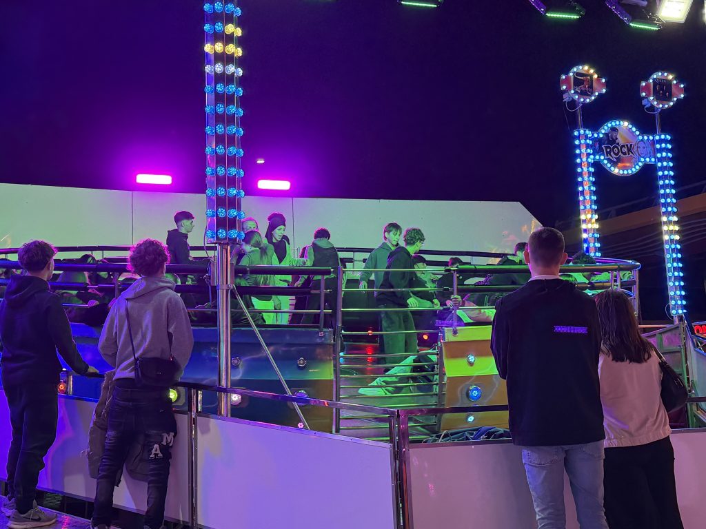 Baracconi di Perugia, al via il terzo weekend: a Pian di Massiano continua la festa del Luna Park storico (foto) 15