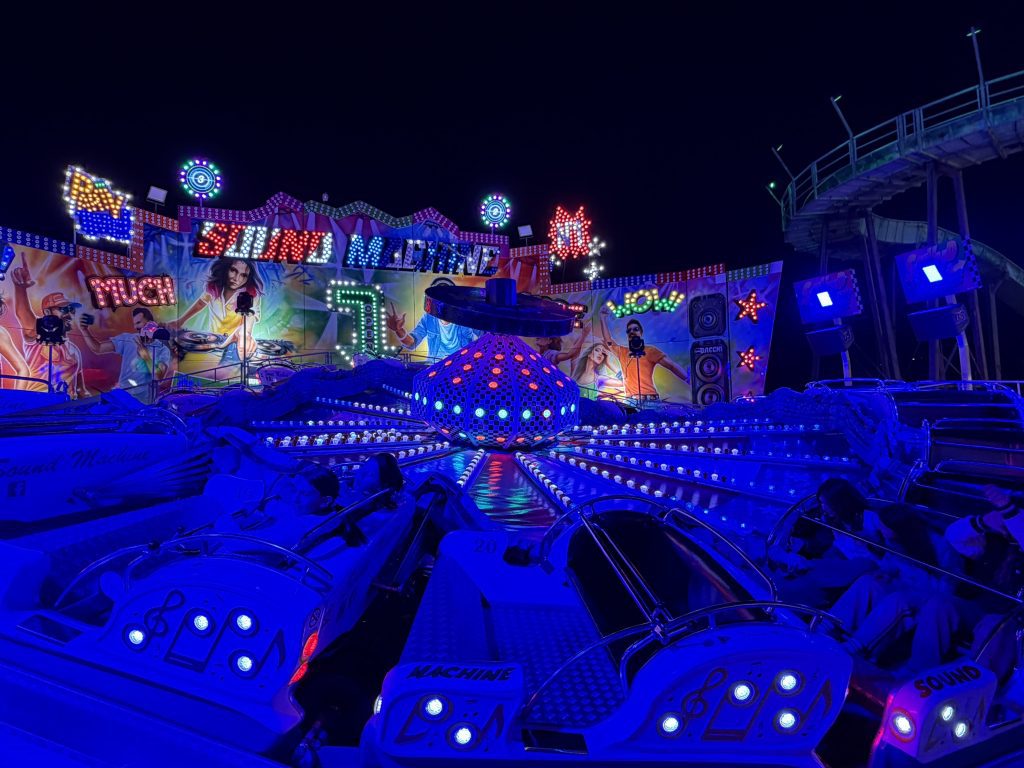 Baracconi di Perugia, al via il terzo weekend: a Pian di Massiano continua la festa del Luna Park storico (foto) 17