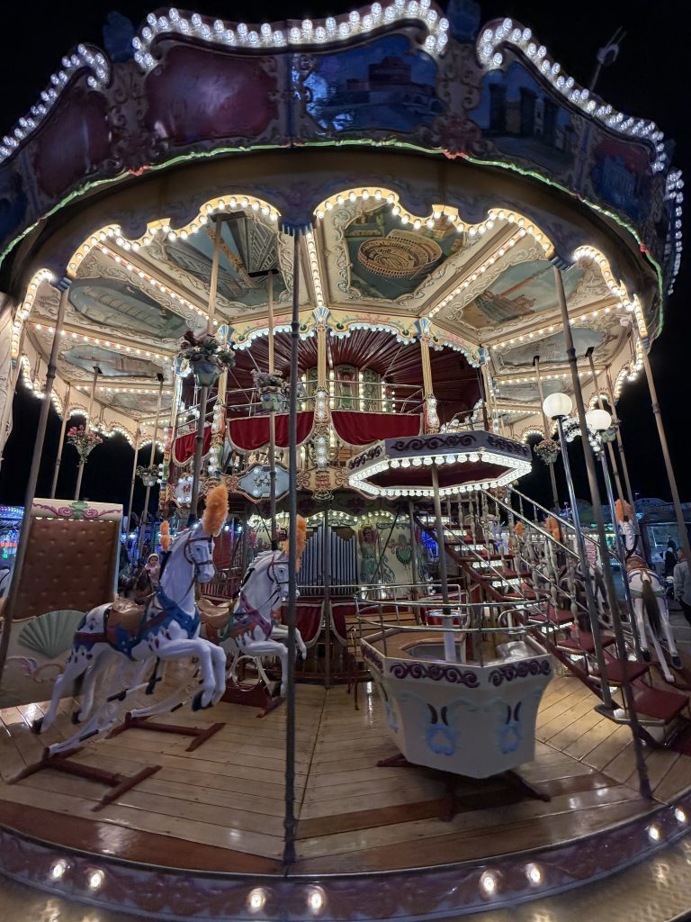 Baracconi di Perugia, al via il terzo weekend: a Pian di Massiano continua la festa del Luna Park storico (foto) 27