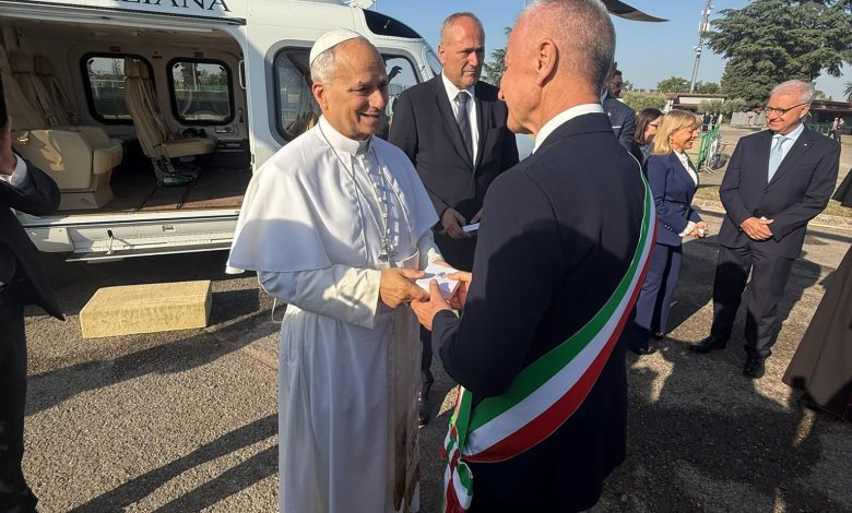 Papa Leone XIV torna ad Assisi il 27 ottobre: la città celebra i 40 anni dello “Spirito di Assisi” 2 Papa Leone XIV torna ad Assisi il 27 ottobre: la città celebra i 40 anni dello “Spirito di Assisi” 1