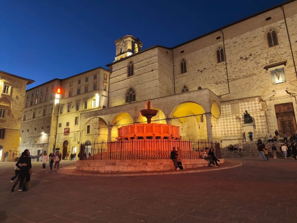 Afasia, l’Umbria si illumina di rosso: 28 Comuni in campo per sensibilizzare 17