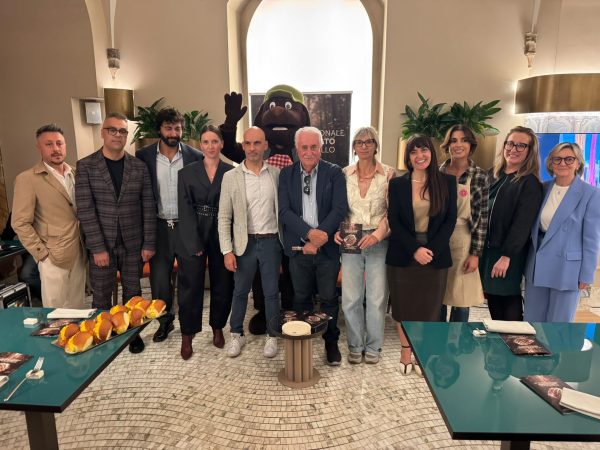 Torna il Salone Nazionale del tartufo bianco per tre weekend a Città di Castello 36 Torna il Salone Nazionale del tartufo bianco per tre weekend a Città di Castello 35