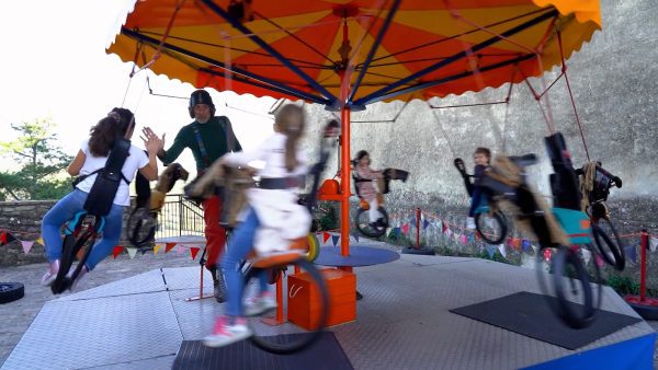 Montone si veste d’autunno: al via la 42ª Festa del Bosco tra sapori, natura e spettacoli 44 Montone si veste d’autunno: al via la 42ª Festa del Bosco tra sapori, natura e spettacoli 43