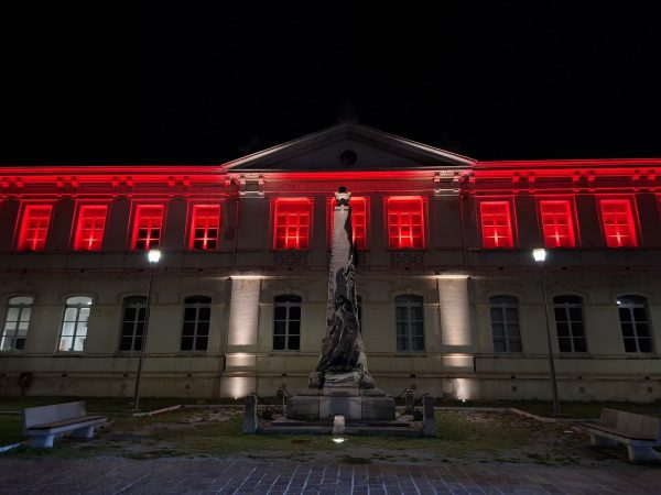 Afasia, l’Umbria si illumina di rosso: 28 Comuni in campo per sensibilizzare 25