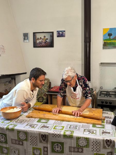 Nonna Iside conquista "La Vita in Diretta" e approda nelle case degli italiani 18 Nonna Iside conquista "La Vita in Diretta" e approda nelle case degli italiani 17