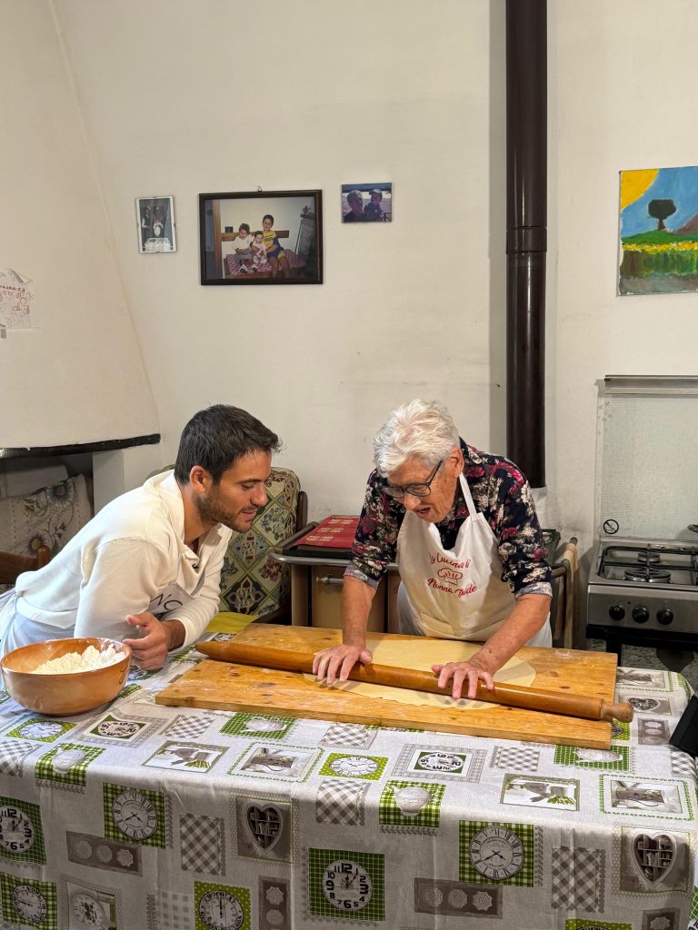 Nonna Iside conquista "La Vita in Diretta" e approda nelle case degli italiani 6 Nonna Iside conquista "La Vita in Diretta" e approda nelle case degli italiani 5