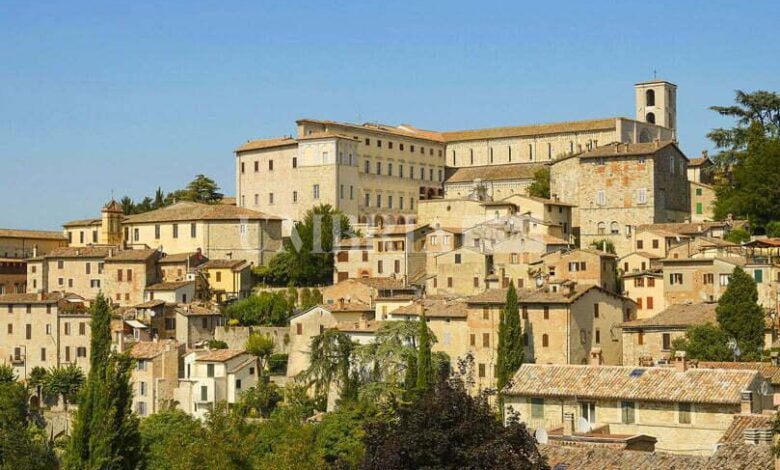 La città di Todi sarà il set di una nuova serie Netflix 1 todi