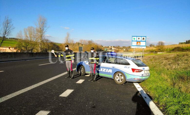 Alla guida con una patente non abilitata, fermato e denunciato dalla Polizia 1 0BB06E24 C67A 4214 9993 DDEDB6015776
