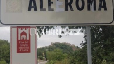 Con la vittoria della Conference League, il cartello "Allerona" diventa "Ale' Roma" 5 A8BBA82C 7718 4AE2 AAAA 0D8DF1A15041