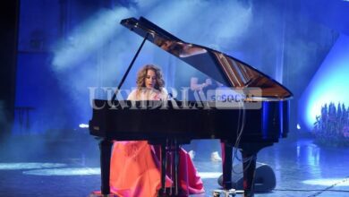 Dopo l'Ariston, la pianista umbra Cristiana Pegoraro porta la sua musica nel mondo 2 Esibizione al Teatro Ariston di Sanremo 13