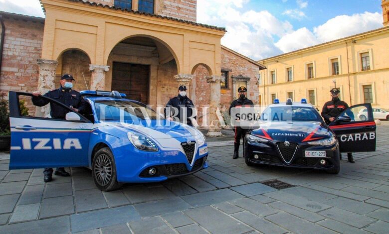 Trestina, vuole buttarsi nel vuoto: lo salvano Polizia e Carabinieri 1 18A4D1CC 0198 4A10 8E66 590FC6603774