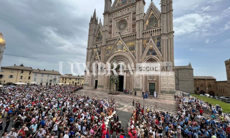 Orvieto, dopo due anni di stop torna a volare la Palombella 1 286398332 356016159963048 2697457653733274651 n