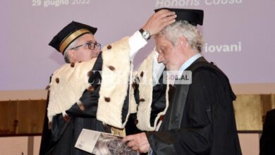 A Nicola Piovani il dottorato honoris causa dell'Unipg: "Lo dedico a mia madre" 2 Rettore Oliviero tocco Nicola Piovani MAU 5773
