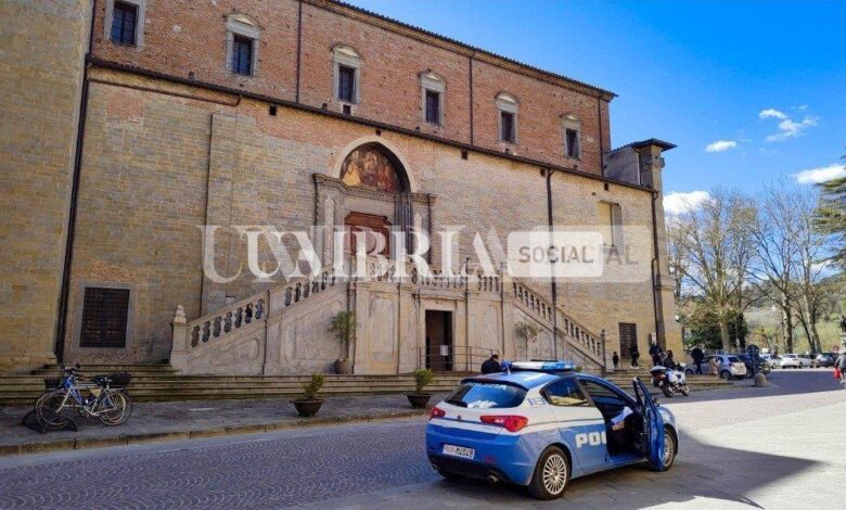 Città di Castello, cagnolino smarrito soccorso dalla Polizia di Stato e dal servizio veterinario 1 Screenshot 20220822 133444 WhatsApp
