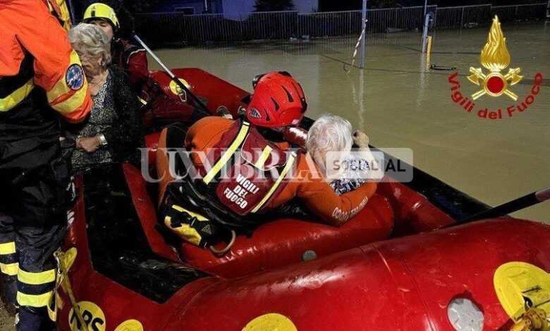 Bomba d'acqua fra Marche e Umbria, nell'alto pesarese grave la situazione a Cantiano (foto+video) 1 052548790 fa55d90e 3acf 41ae 9ec5 e8a6a8103292