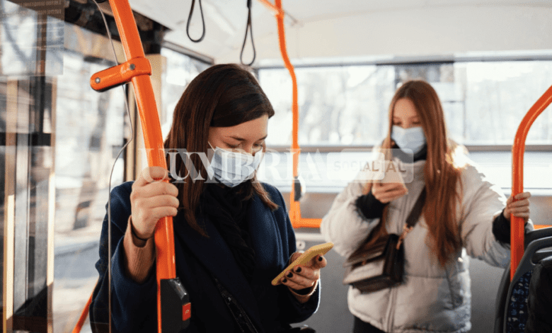 Covid, addio alle mascherine sui mezzi pubblici e negli ospedali 1 Schermata 2022 09 28 alle 12.26.54
