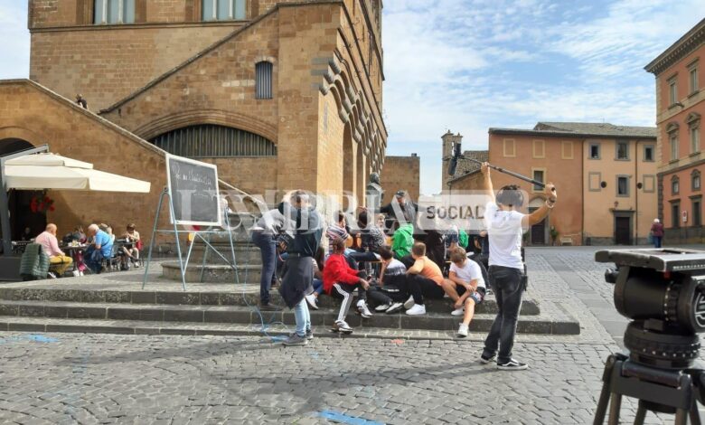Gli studenti di Orvieto a ‘Uno mattina in famiglia’ 1 i ragazzi in Piazza del Popolo a Orvieto2