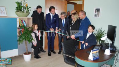 Il commissariato di Città di Castello festeggia 30 anni con la creazione di una stanza per donne e minori 10 12 scaled