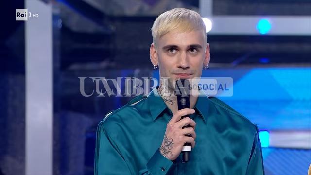 Mr. Rain arriva a Gubbio con la tappa del tour: in Umbria la rivelazione di Sanremo2023 con Supereroi 1 FBCDB2F3 4021 4B21 B847 F6B0DD68285E