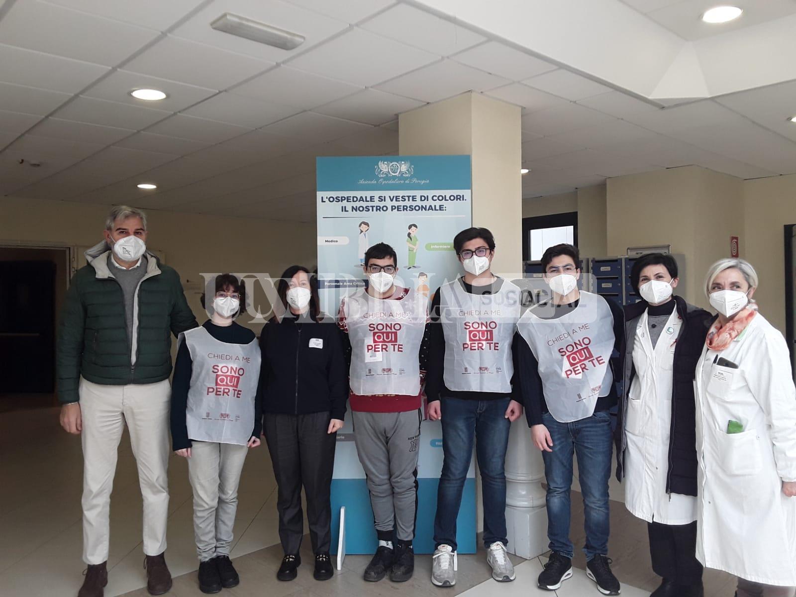 Ospedale di Perugia, giovani volontari del servizio civile coinvolti nell'accoglienza e digitale (foto) 4