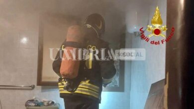 Paura nella notte a Nocera Umbra, in fiamme la soffitta di un'abitazione 10 337538725 727283359094283 7018600448994522035 n