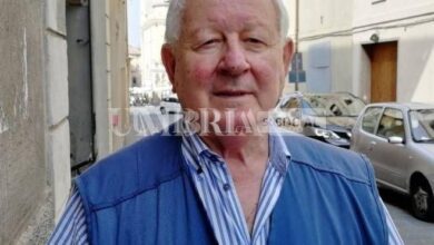 Assisi, le opere di Massimo Zubboli conquistano anche lo stato maggiore della Marina Militare 10 E3BCDB9B B891 4536 8F1F B608510EF550