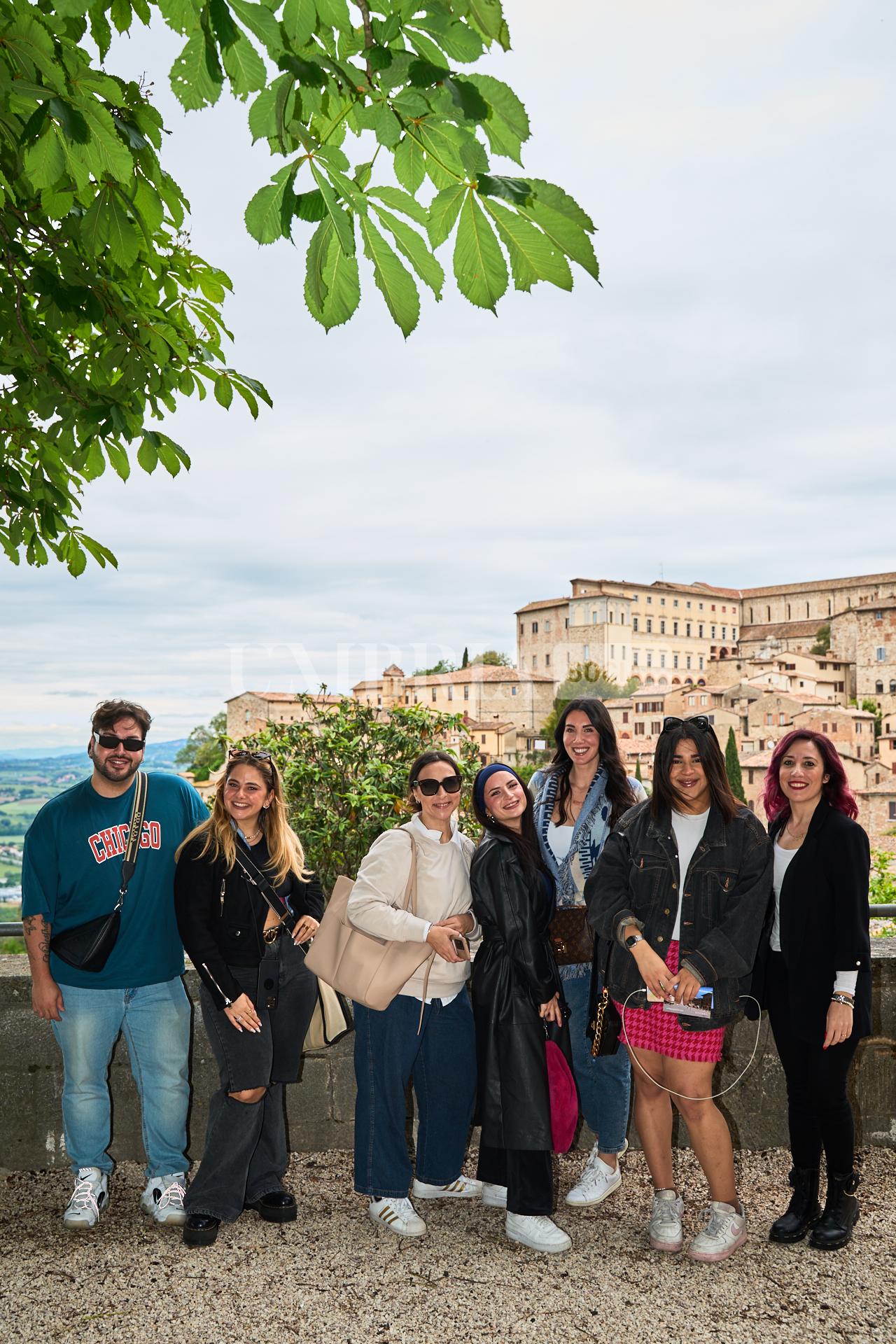 Sette influencer del make-up in visita a Todi: grande promozione sui social (foto) 4