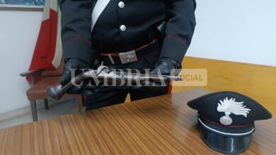 Antica pistola artigianale in vendita al mercatino dell’usato: denunciato antiquario 12 Foto arma Pissignano