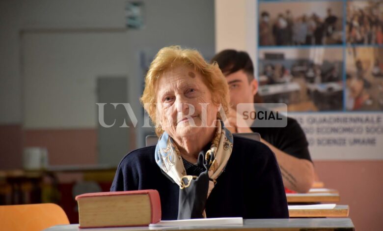 Maturità a 90 anni, Imelda sostiene l'esame per coronare il sogno di diventare maestra 1 355487841 281138127802964 1218168047470151351 n