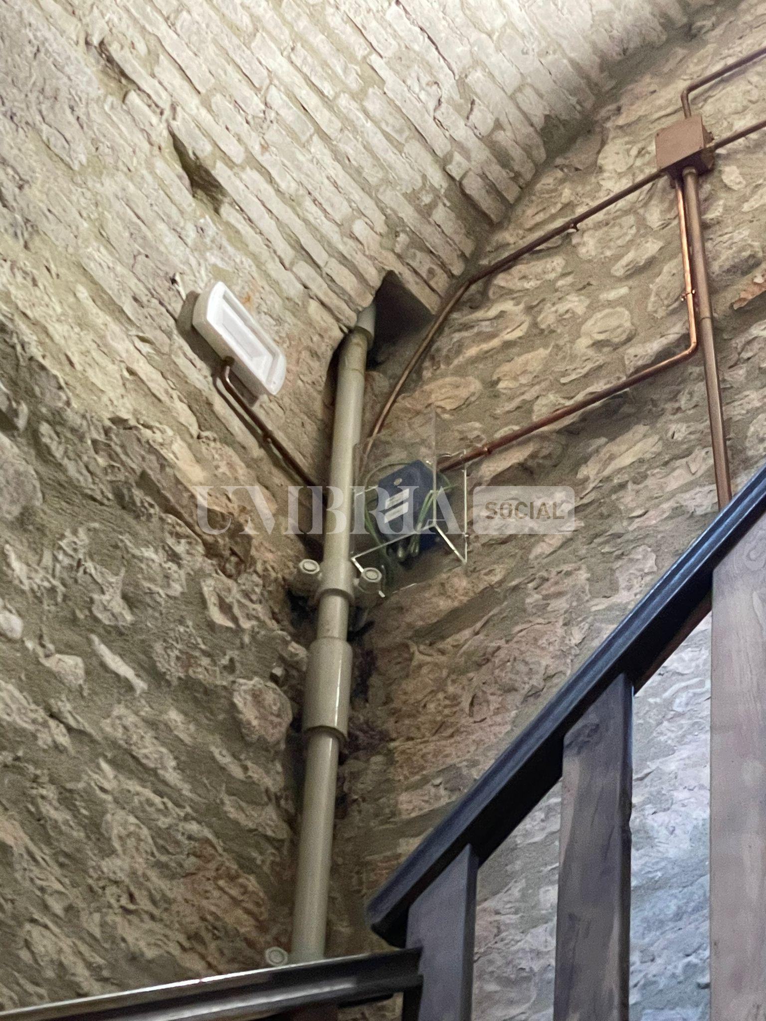 Città di Castello, nuovo sistema di monitoraggio sismico permanente per la Torre Civica (foto) 4