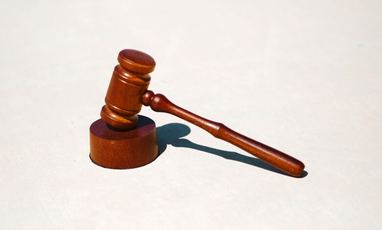 Assistenti e cancellieri in sciopero, alta l'adesione al tribunale di Perugia 1 tingey injury law firm veNb0DDegzE unsplash scaled