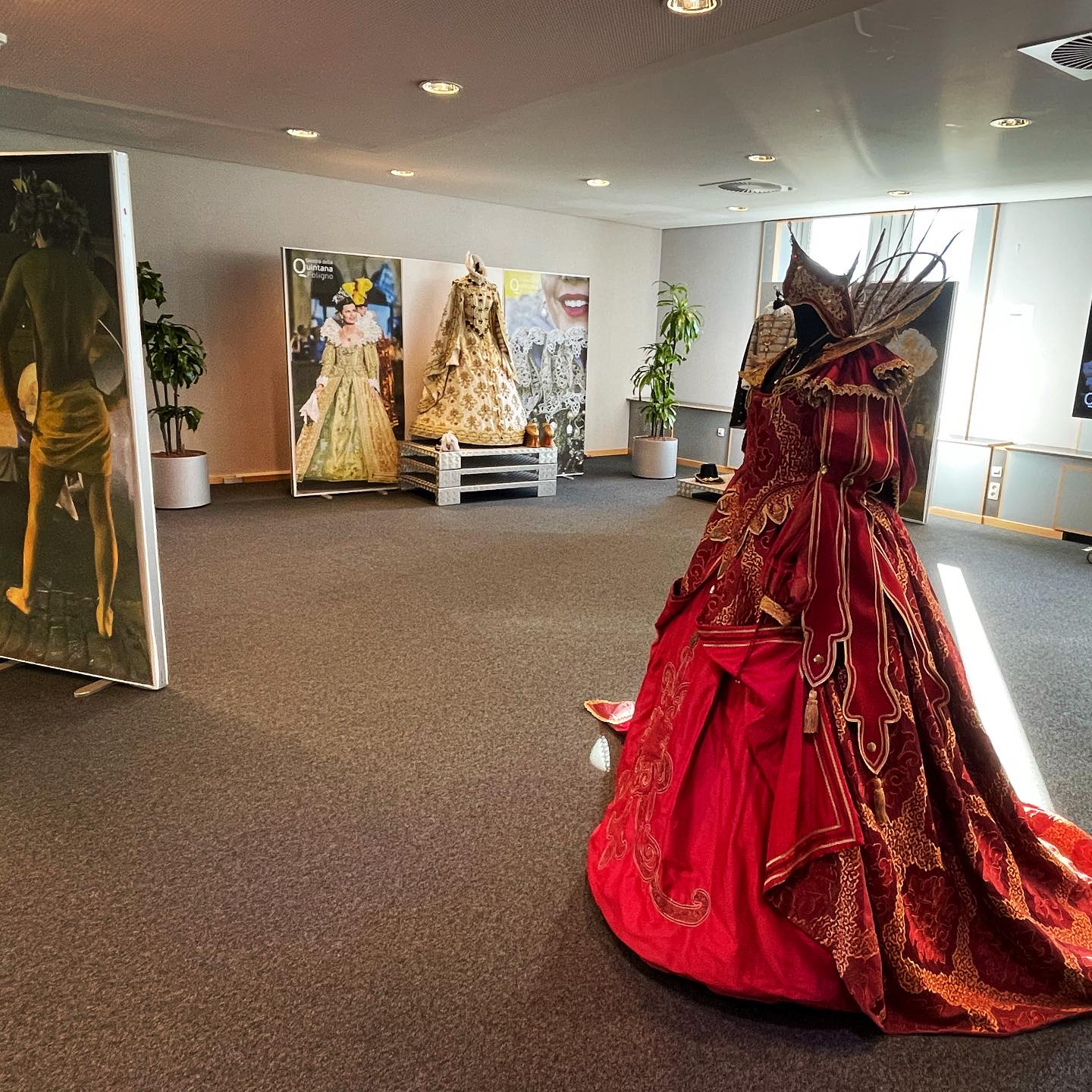 La Giostra della Quintana a Bruxelles, inaugurata la mostra al Parlamento Europeo (foto) 11 La Giostra della Quintana a Bruxelles, inaugurata la mostra al Parlamento Europeo (foto) 10