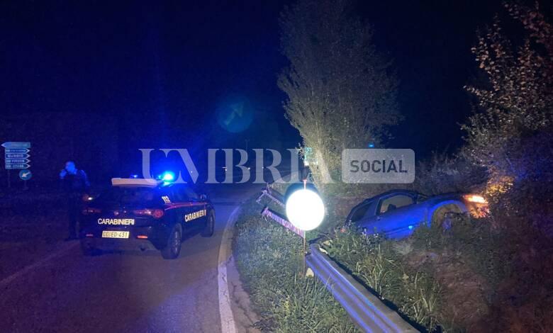 Umbertide: deruba una farmacia e tenta di sfuggire all'alt dei carabinieri, ma si cappotta (con l'auto rubata): arrestato 1 castello foto