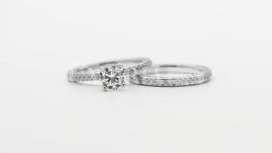 Ruba gioielli d'argento dal negozio in cui lavora e li rivende online: denunciata commessa 7 sabrianna ZWwC 6VfdAU unsplash scaled