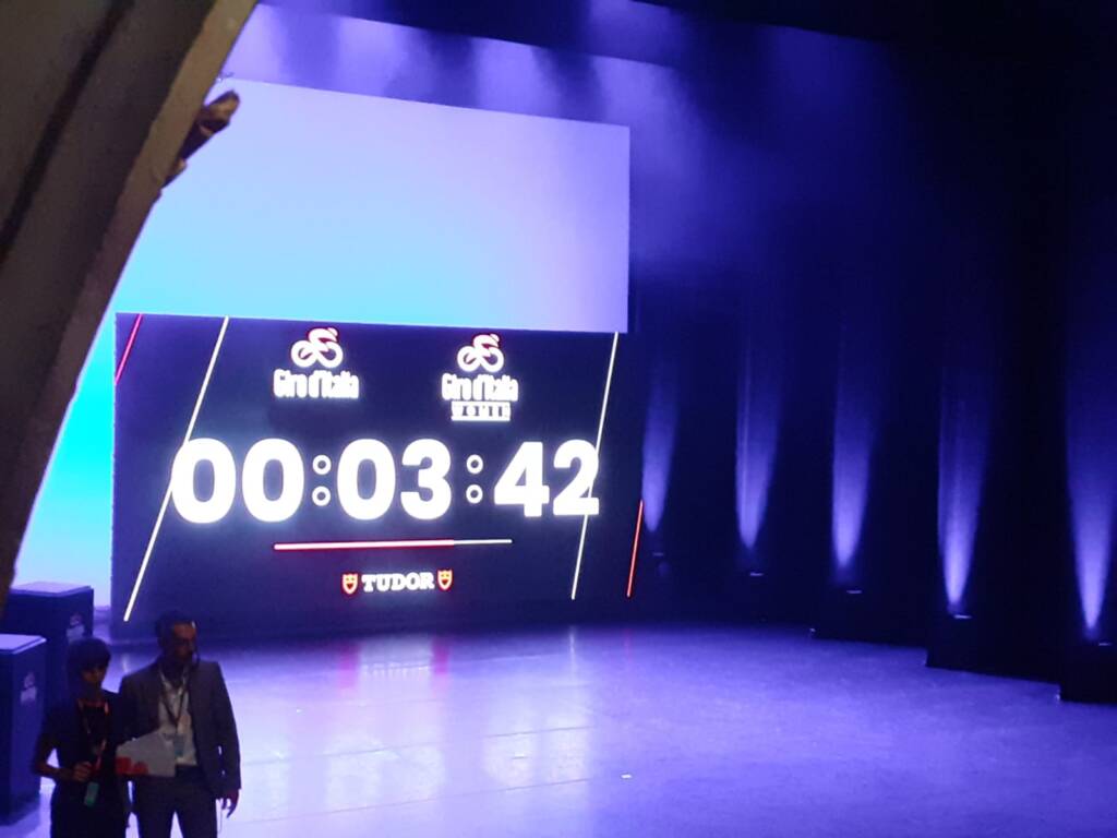 Il Giro d'Italia ripassa in Umbria: cronometro da Foligno a Perugia e ripartenza da Spoleto 15 Il Giro d'Italia ripassa in Umbria: cronometro da Foligno a Perugia e ripartenza da Spoleto 14
