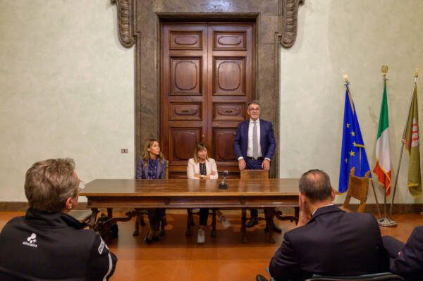 Volley, la Sir Susa Vim Perugia accolta in Regione da Donatella Tesei (foto) 33 Volley, la Sir Susa Vim Perugia accolta in Regione da Donatella Tesei (foto) 32