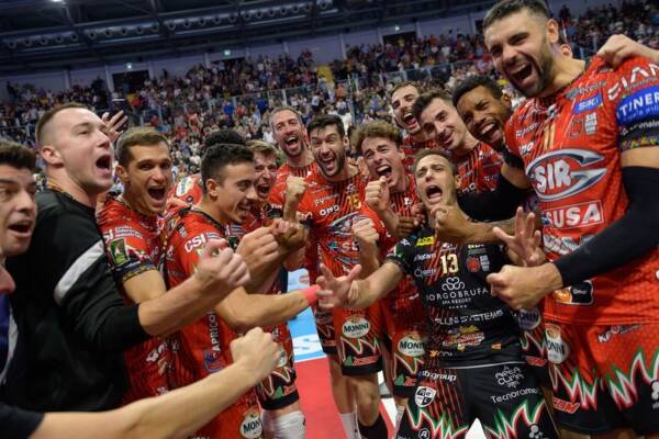 La Supercoppa è della Sir: Perugia batte 3-2 Civitanova in rimonta (foto) 47 La Supercoppa è della Sir: Perugia batte 3-2 Civitanova in rimonta (foto) 46