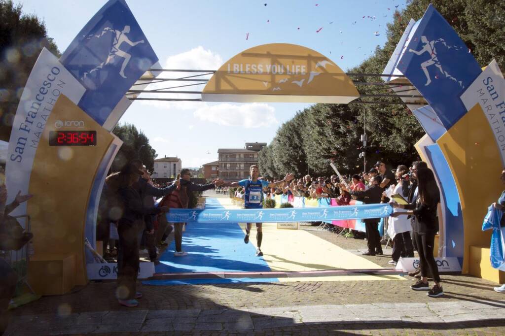 Successo ad Assisi per la San Francesco Marathon vinta da Lorenzo Lotti e Federica Moroni 9 Successo ad Assisi per la San Francesco Marathon vinta da Lorenzo Lotti e Federica Moroni 8