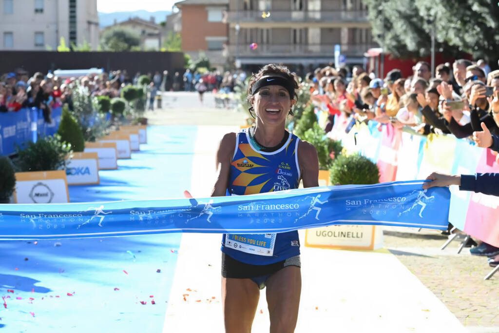 Successo ad Assisi per la San Francesco Marathon vinta da Lorenzo Lotti e Federica Moroni 33 Successo ad Assisi per la San Francesco Marathon vinta da Lorenzo Lotti e Federica Moroni 32