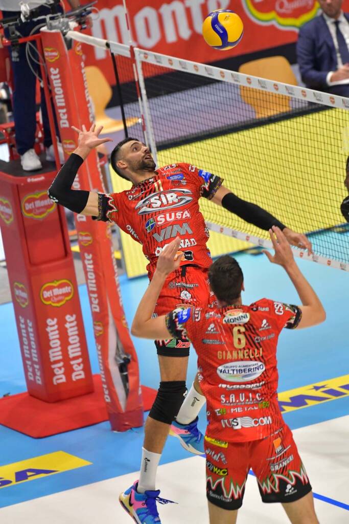 La Supercoppa è della Sir: Perugia batte 3-2 Civitanova in rimonta (foto) 19 La Supercoppa è della Sir: Perugia batte 3-2 Civitanova in rimonta (foto) 18