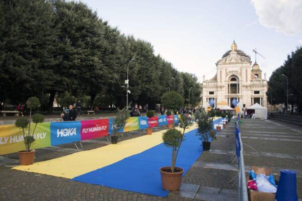 Successo ad Assisi per la San Francesco Marathon vinta da Lorenzo Lotti e Federica Moroni 55 Successo ad Assisi per la San Francesco Marathon vinta da Lorenzo Lotti e Federica Moroni 54