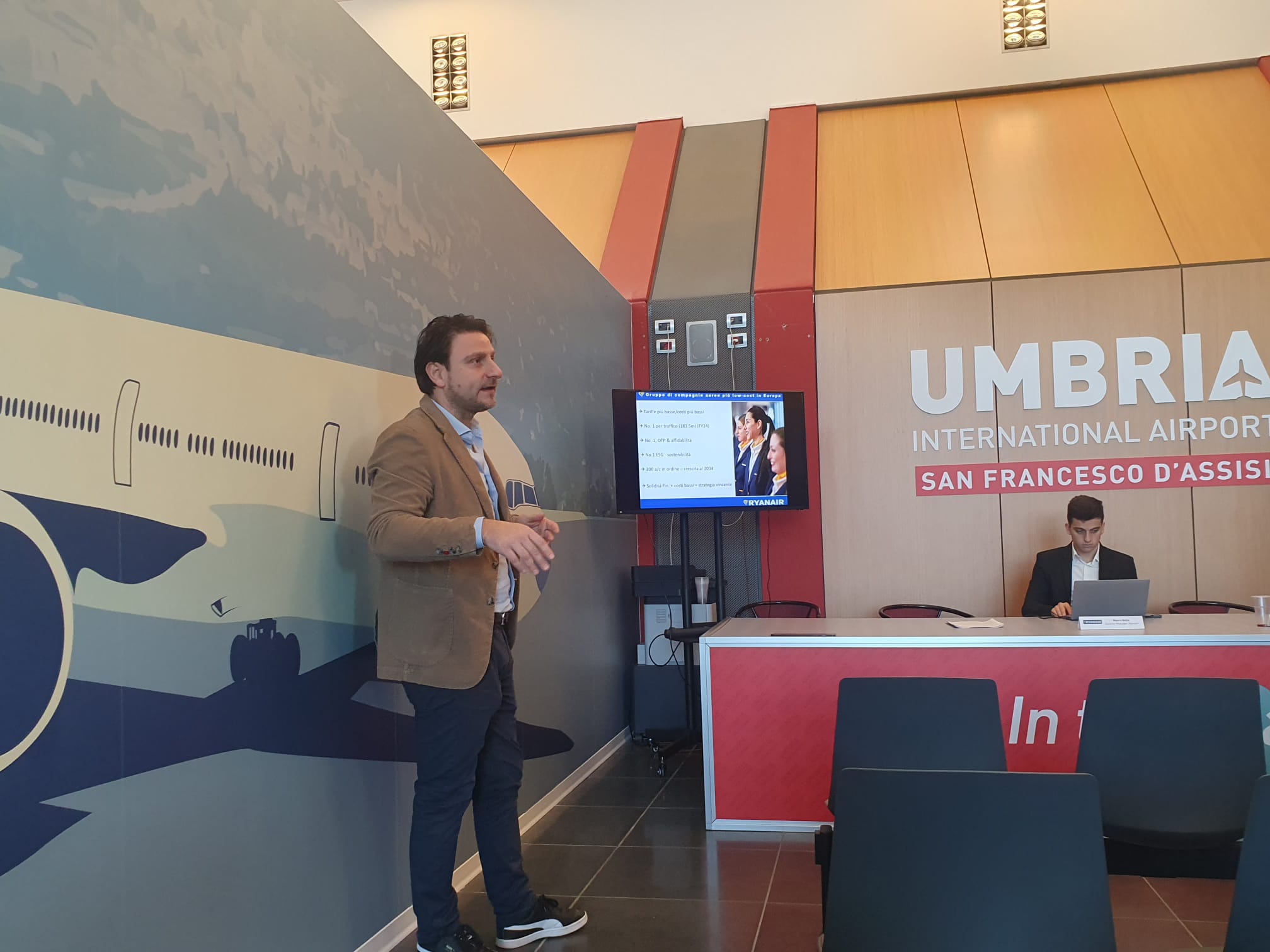 Aeroporto dell'Umbria, con Ryanair si vola anche d'inverno: Cagliari diventa rotta annuale (foto+video) 10