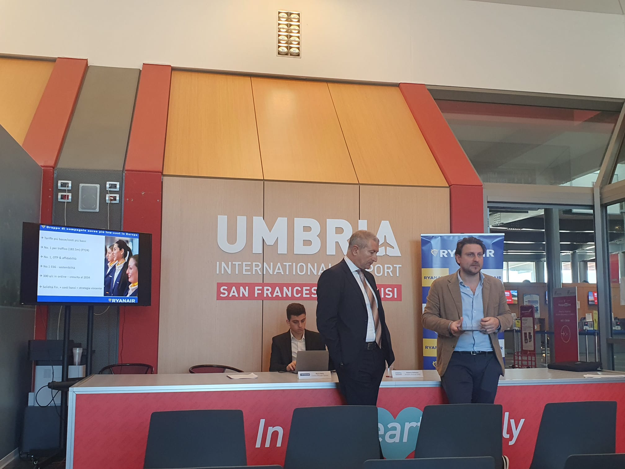 Aeroporto dell'Umbria, con Ryanair si vola anche d'inverno: Cagliari diventa rotta annuale (foto+video) 2