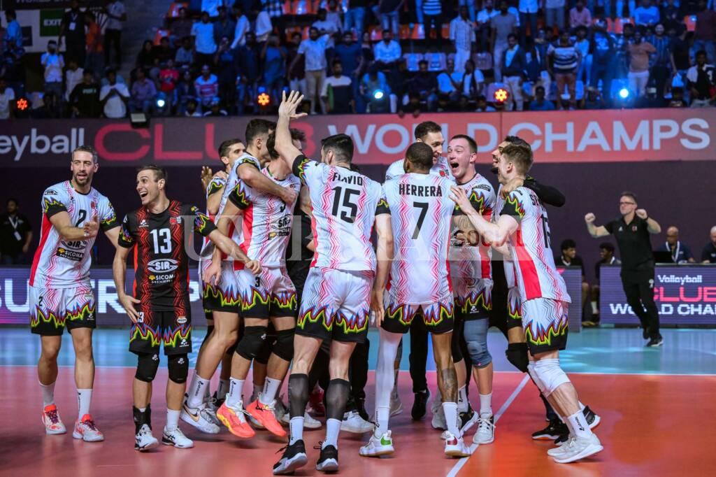 Sir Volley Perugia sul tetto del mondo: in India è grande festa (foto) 19 Sir Volley Perugia sul tetto del mondo: in India è grande festa (foto) 18