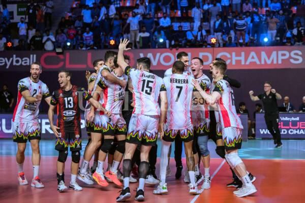 Sir Volley Perugia sul tetto del mondo: in India è grande festa (foto) 55 Sir Volley Perugia sul tetto del mondo: in India è grande festa (foto) 54