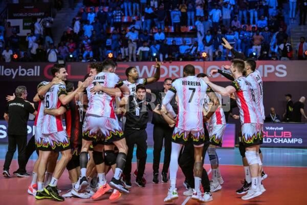 Sir Volley Perugia sul tetto del mondo: in India è grande festa (foto) 57 Sir Volley Perugia sul tetto del mondo: in India è grande festa (foto) 56