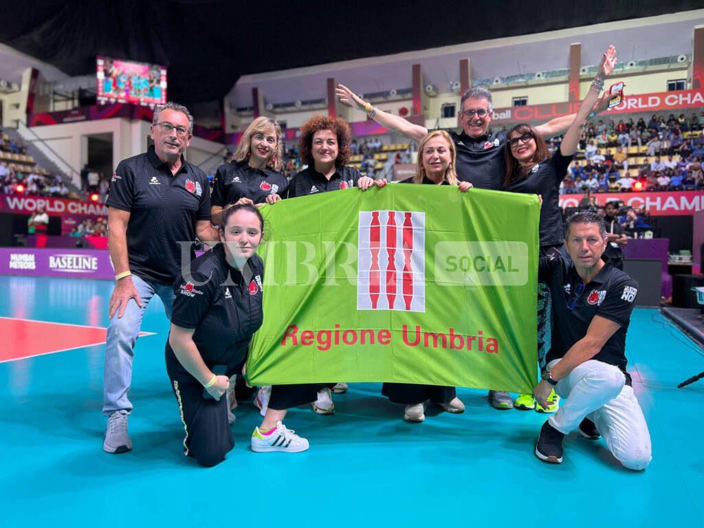 Sir Volley Perugia sul tetto del mondo: in India è grande festa (foto) 27 Sir Volley Perugia sul tetto del mondo: in India è grande festa (foto) 26