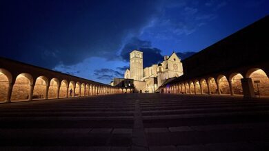 Assisi Basilica di San Francesco Ora blu