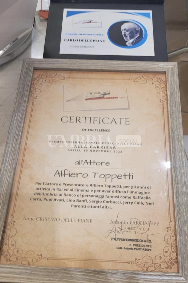 Premio Internazionale “Carlo delle Piane” all’attore e presentatore assisano Alfiero Toppetti 3