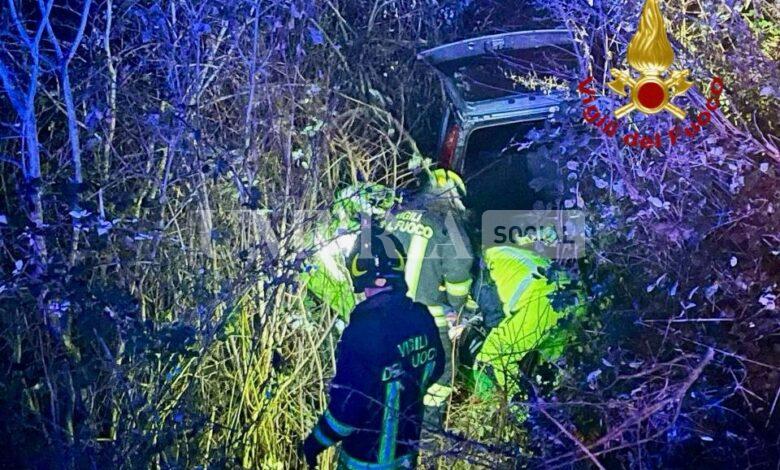 Incidente a Castiglione del Lago, anziano intrappolato nell'auto dai rovi: liberato dai pompieri 1 WhatsApp Image 2023 12 05 at 19.02.46